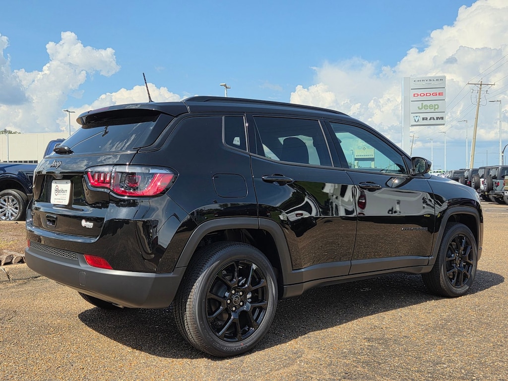 New 2026 Jeep Compass Latitude Sport Utility
