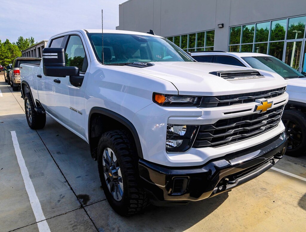 Used 2024 Chevrolet Silverado 2500HD Custom Truck