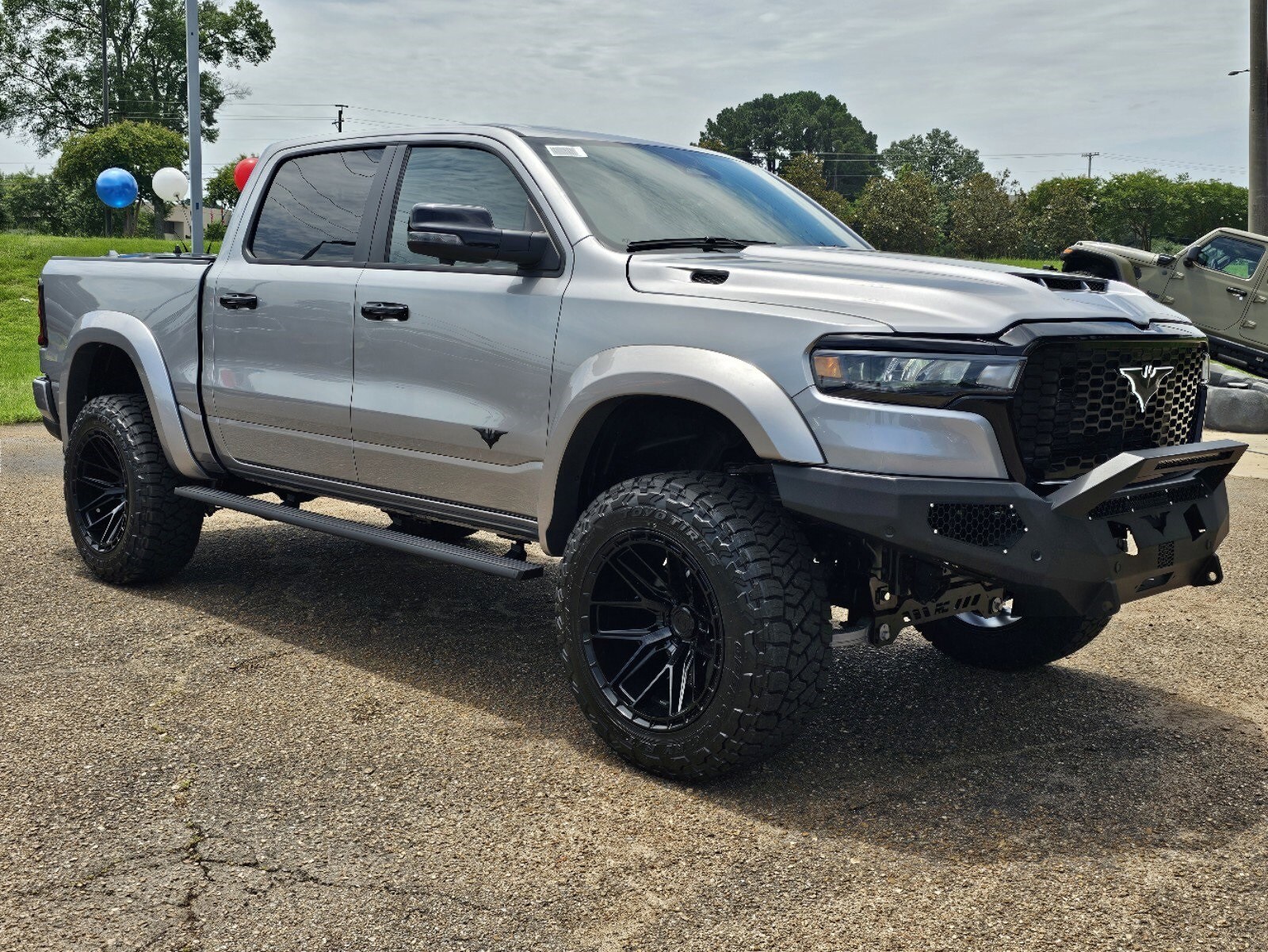 2025 Ram 1500 Big Horn photo 3