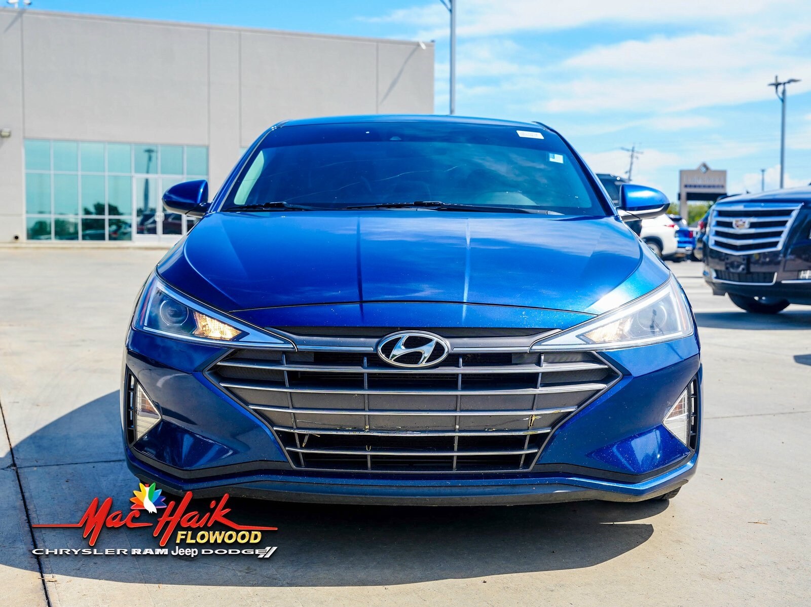 2020 Hyundai Elantra SEL photo 3