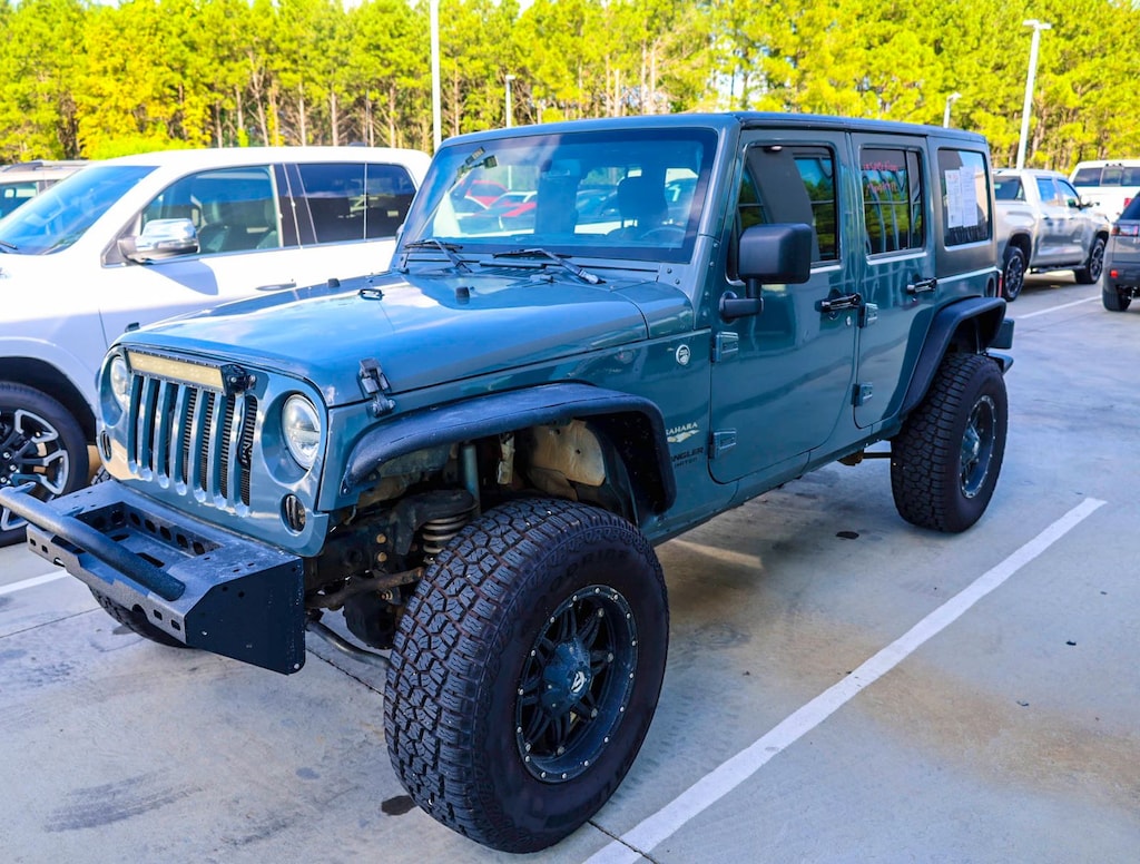 Used 2015 Jeep Wrangler Unlimited Sahara SUV