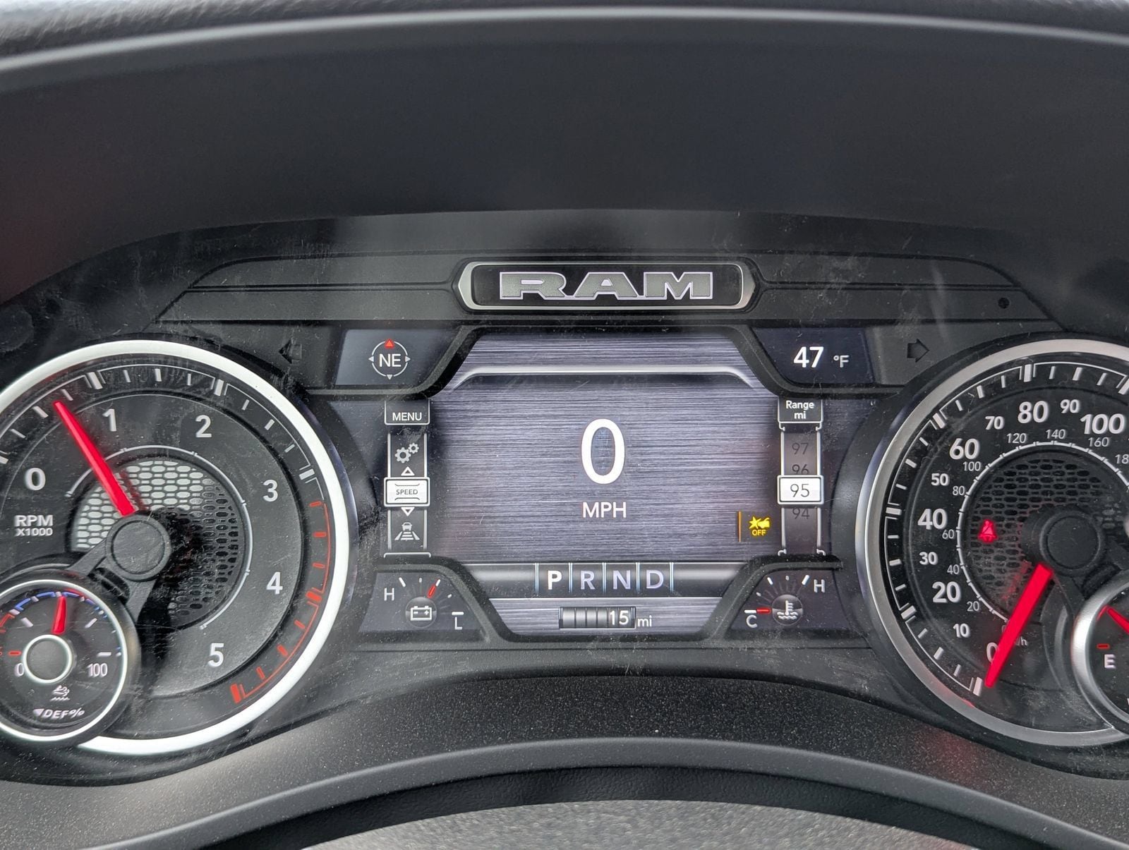 2026 RAM 3500 Chassis Big Horn - Photo 13