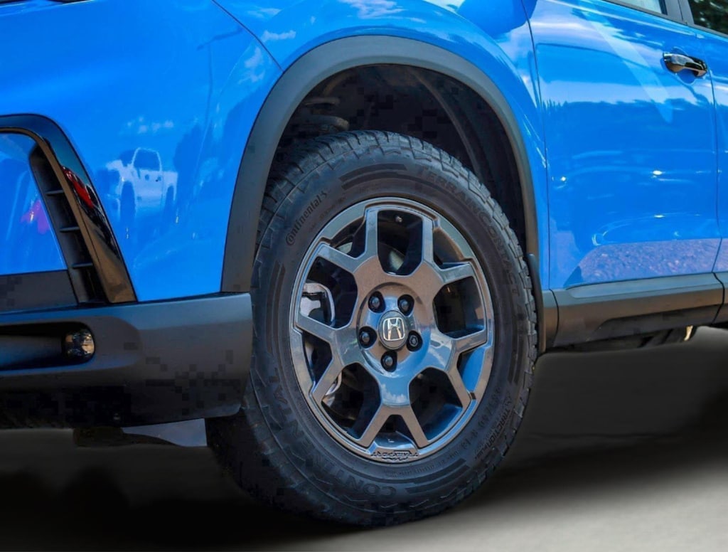 Used 2025 Honda Pilot TrailSport SUV