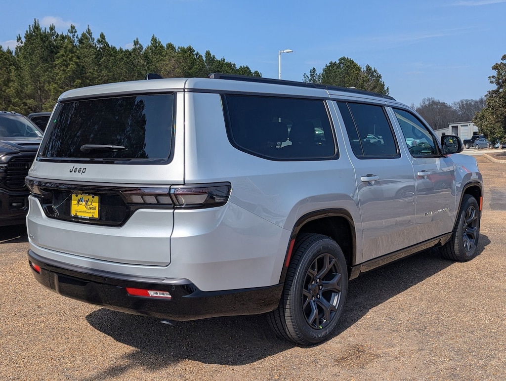 New 2026 Jeep Grand Wagoneer L Limited Altitude Sport Utility