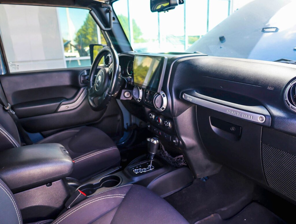 Used 2015 Jeep Wrangler Unlimited Sahara SUV