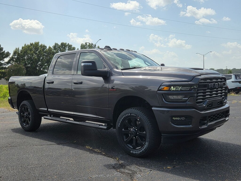 New 2026 Ram 2500 BLACK EXPRESS CREW CAB 4X4 6'4 BOX Truck