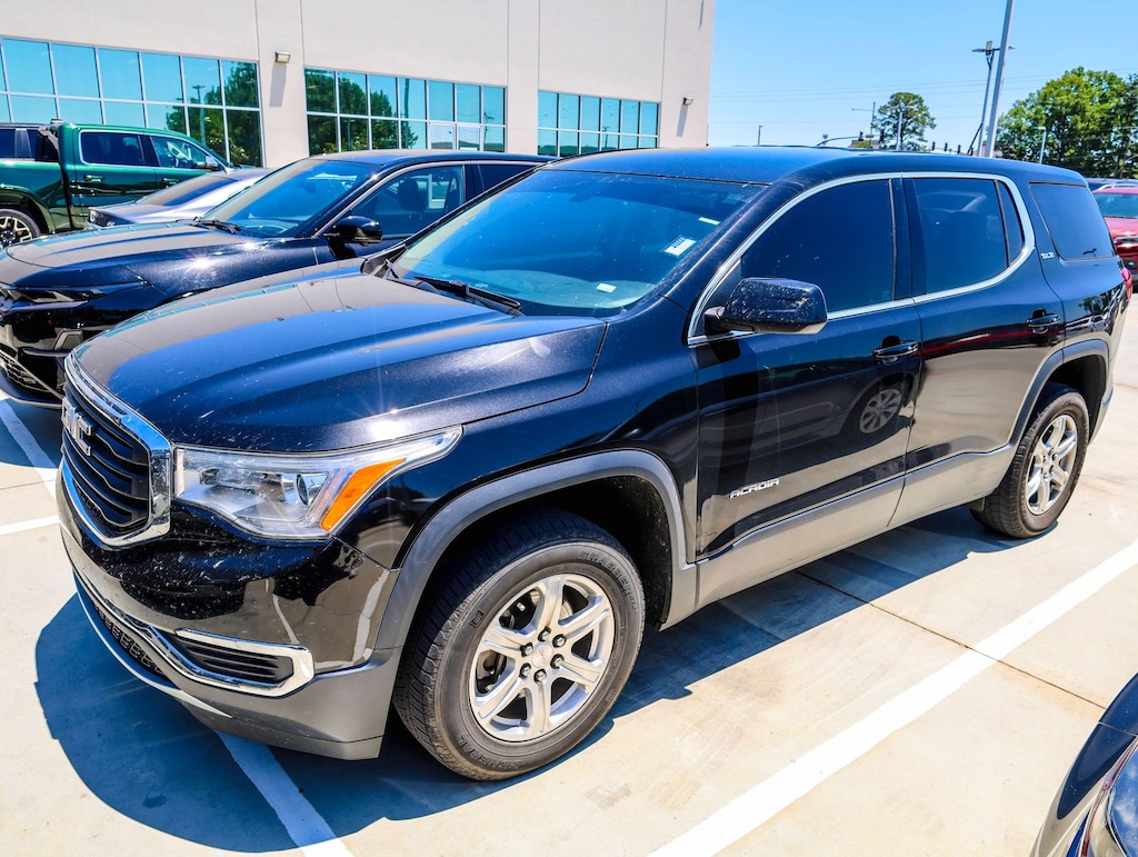 Used 2019 GMC Acadia SLE-1 SUV