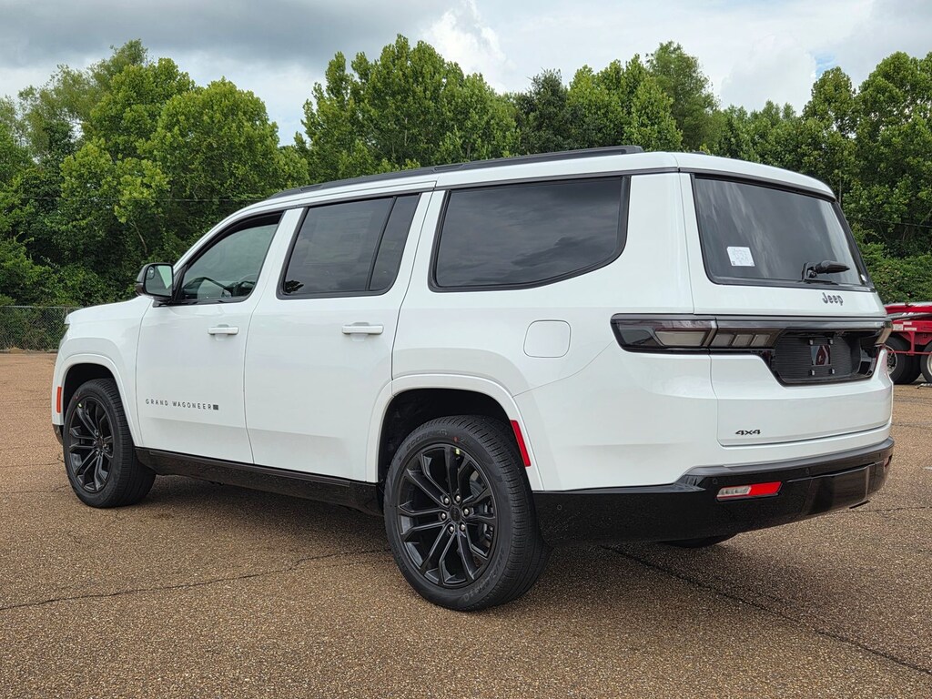 New 2026 Jeep Grand Wagoneer Summit Reserve SUV