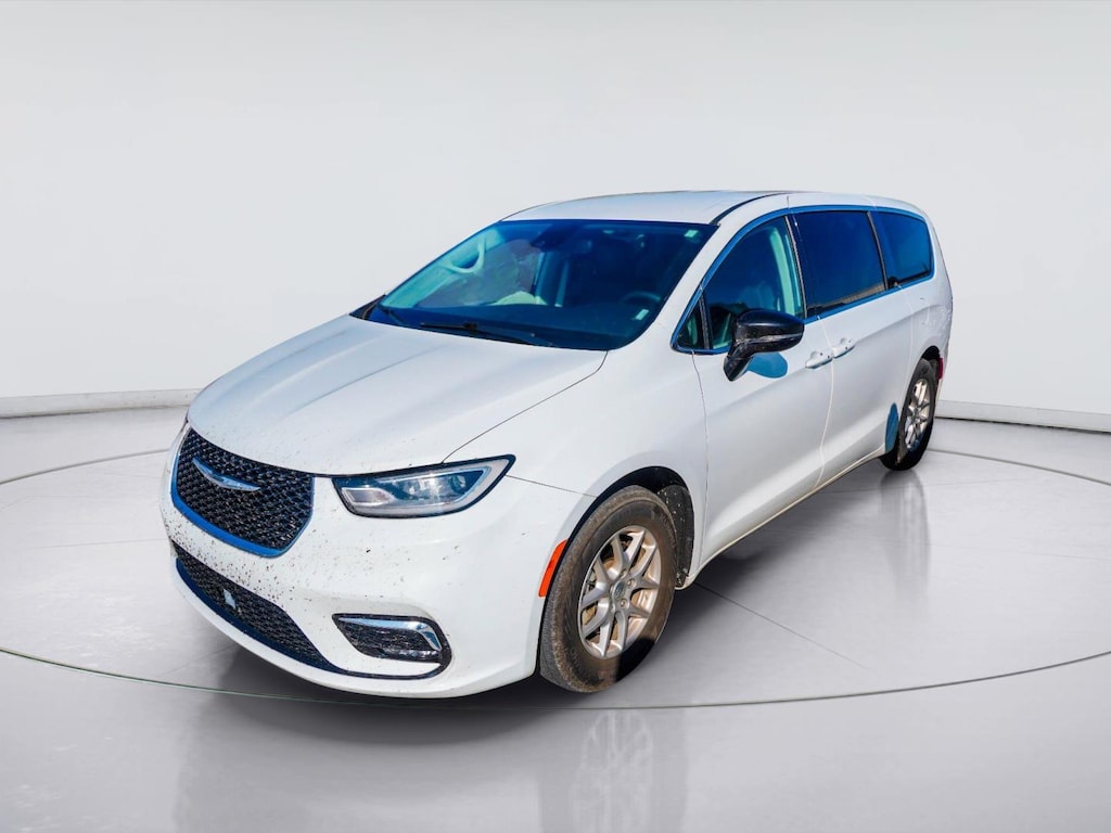 Used 2024 Chrysler Pacifica Touring L Van