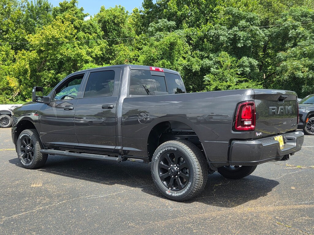 New 2026 Ram 2500 BLACK EXPRESS CREW CAB 4X4 6'4 BOX Truck