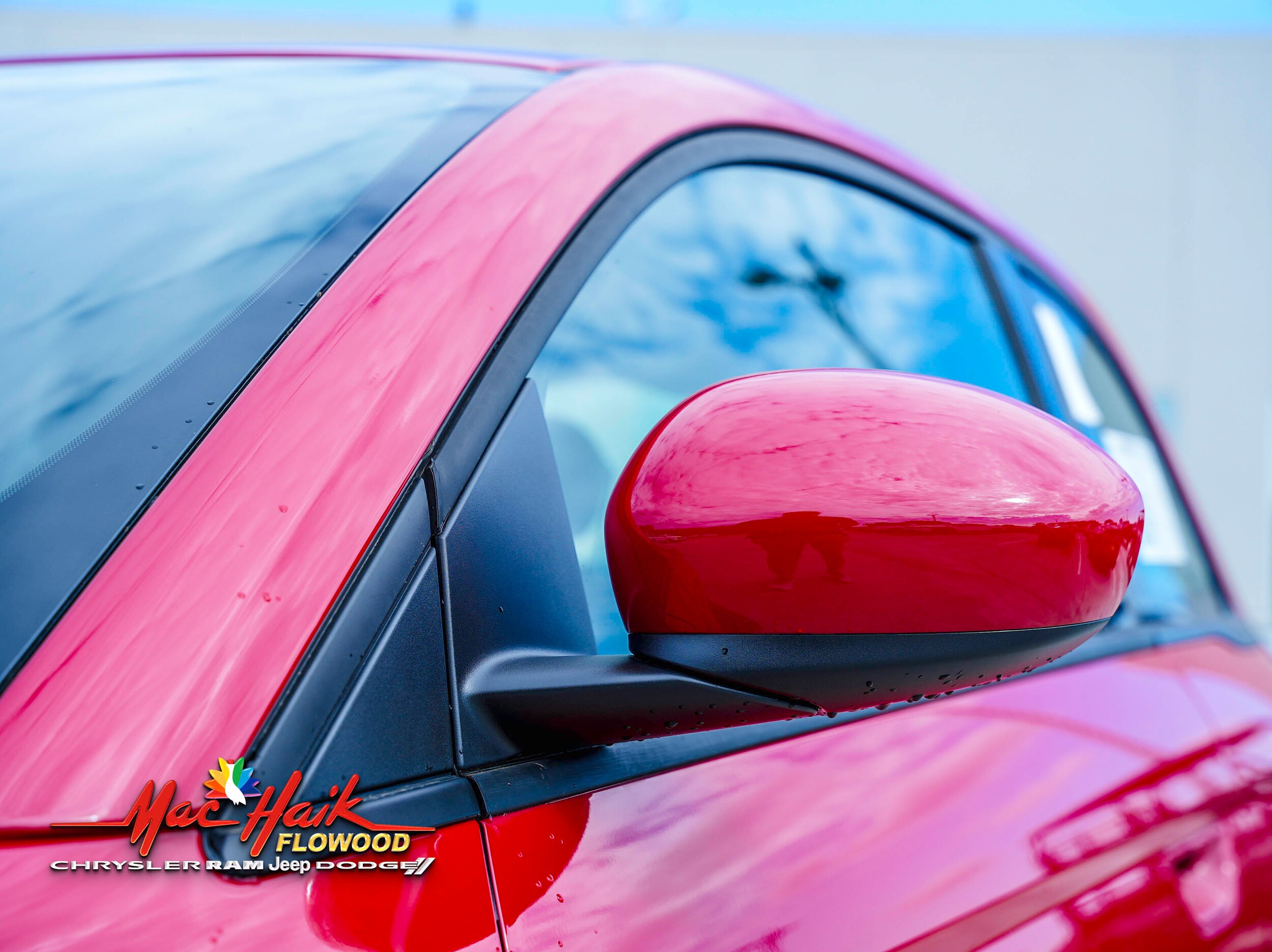 2024 Fiat 500e Red photo 4