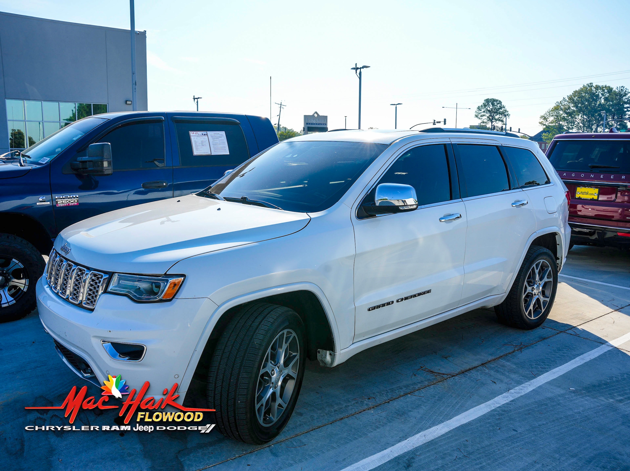 Used 2019 Jeep Grand Cherokee Overland with VIN 1C4RJFCG8KC573245 for sale in Flowood, MS