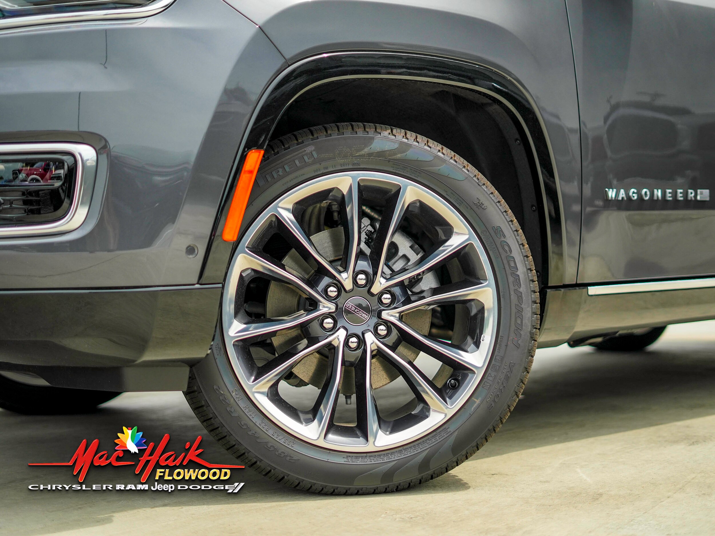 2024 Jeep Wagoneer L Series III photo 3