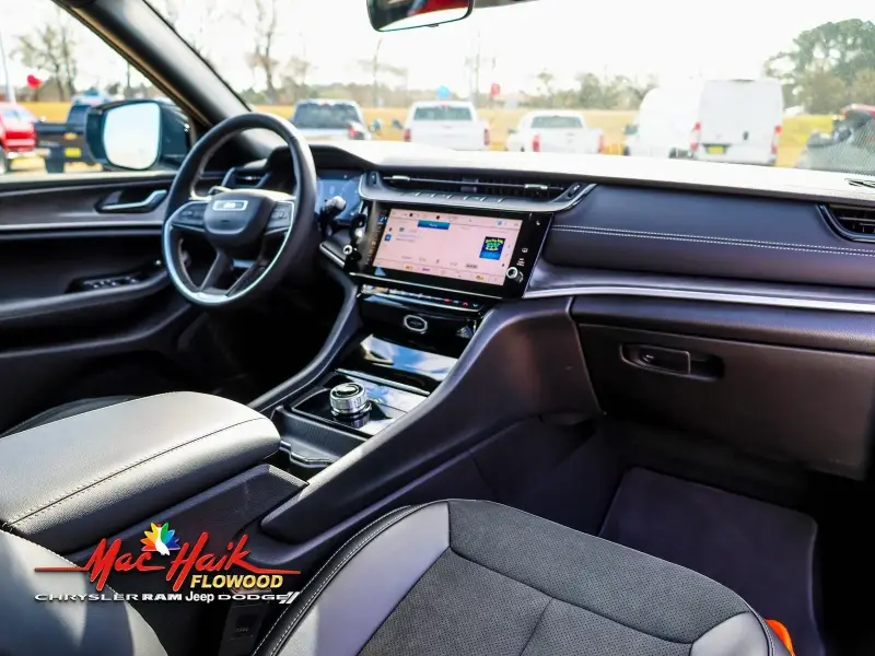 Grand Cherokee Dashboard