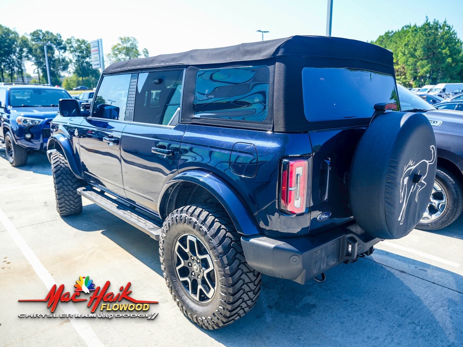 2021 Ford Bronco Outer Banks photo 3
