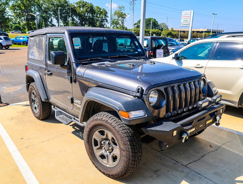 Used 2019 Jeep Wrangler Sport SUV
