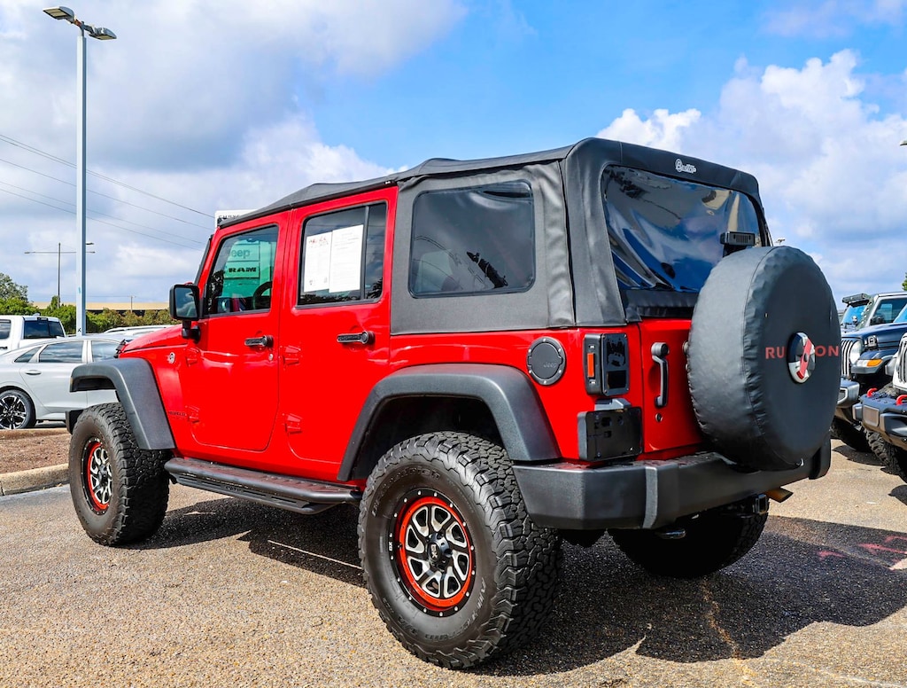Used 2016 Jeep Wrangler Unlimited Rubicon SUV