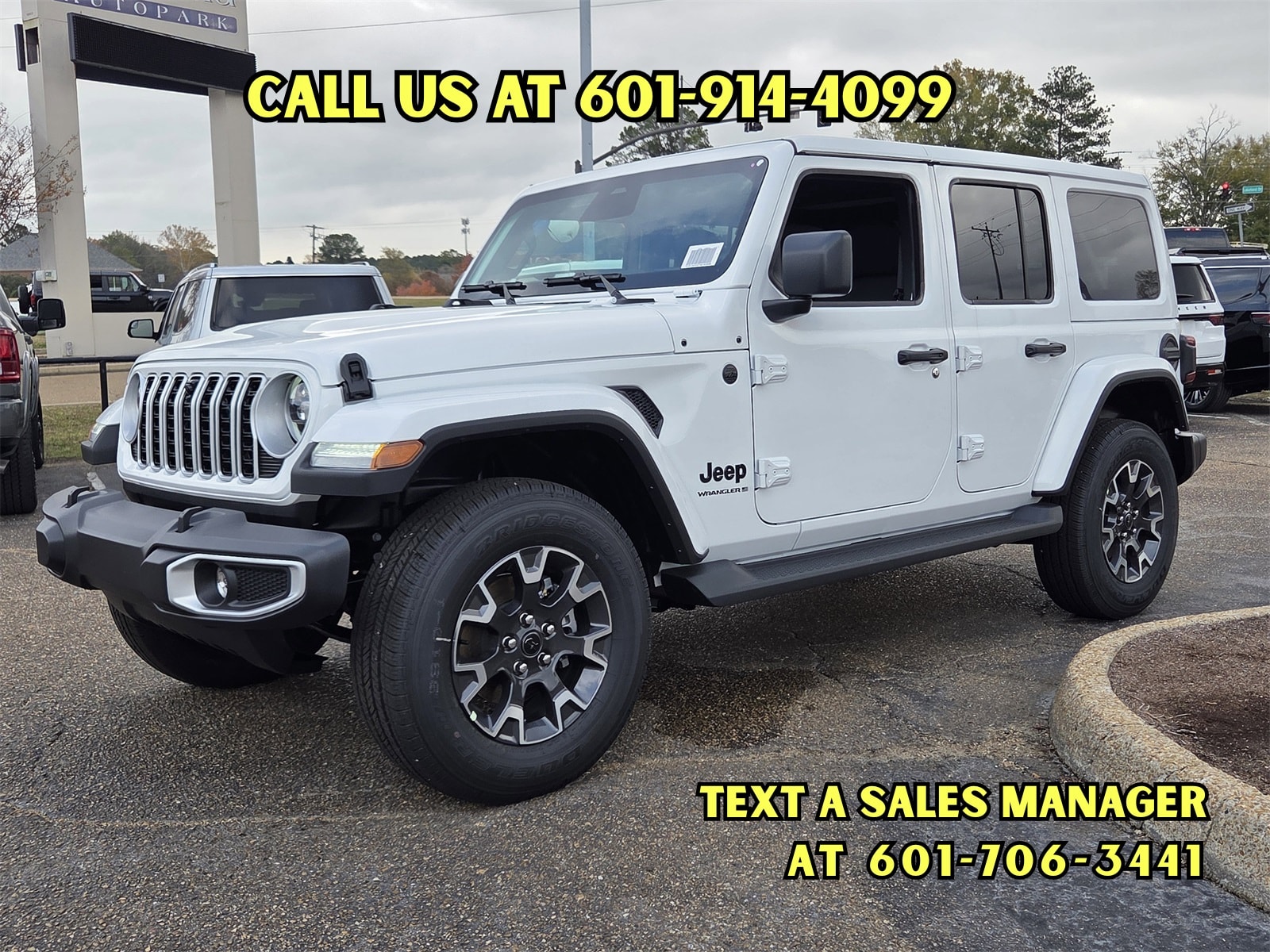 2026 Jeep Wrangler 4-Door Sahara's photo