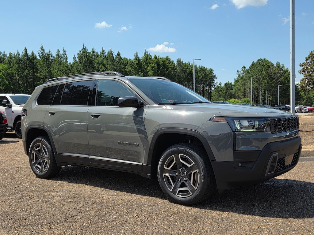 New 2026 Jeep Cherokee Laredo Sport Utility