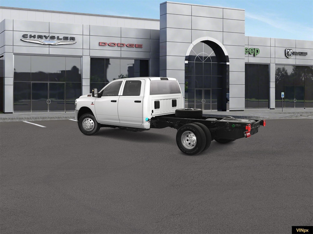 New 2025 Ram 3500 Chassis Cab 3500 TRADESMAN CREW CAB CHASSIS 4X4 60' CA Pickup
