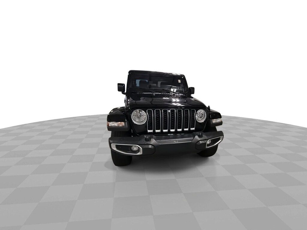 Used 2023 Jeep Gladiator Overland Truck