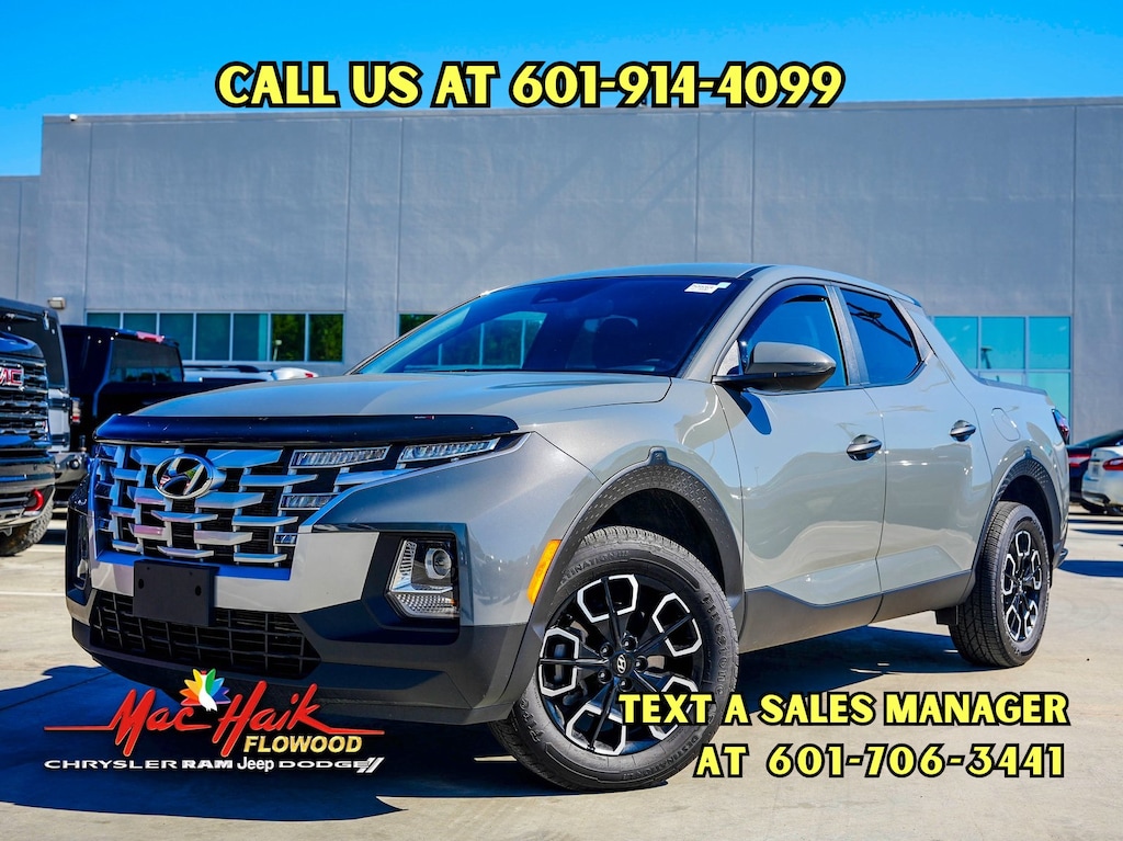 Used 2023 Hyundai Santa Cruz SE Truck