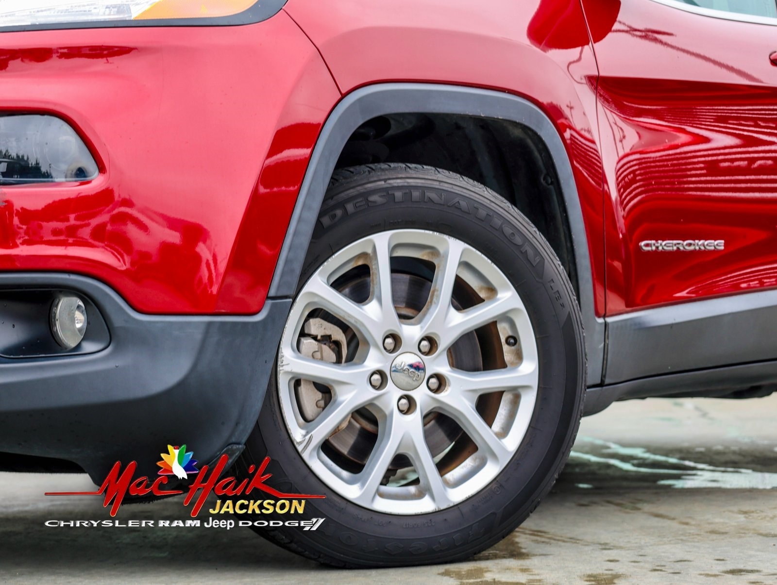 Used 2016 Jeep Cherokee Latitude with VIN 1C4PJLCB2GW212626 for sale in Flowood, MS