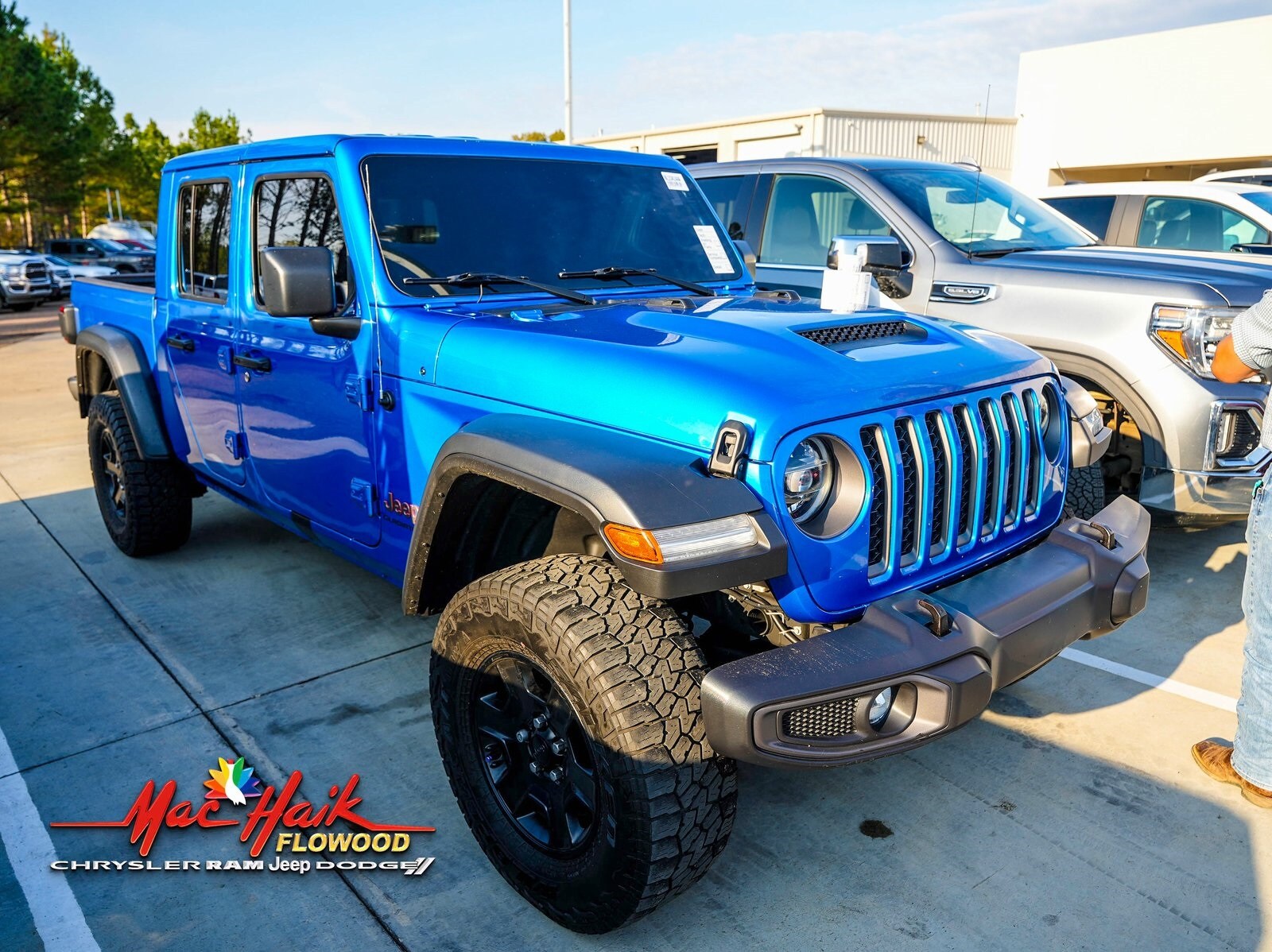 2022 Jeep Gladiator Mojave photo 2