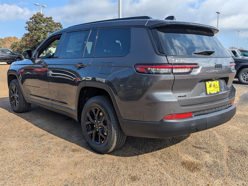 New 2025 Jeep Grand Cherokee L Altitude X Sport Utility
