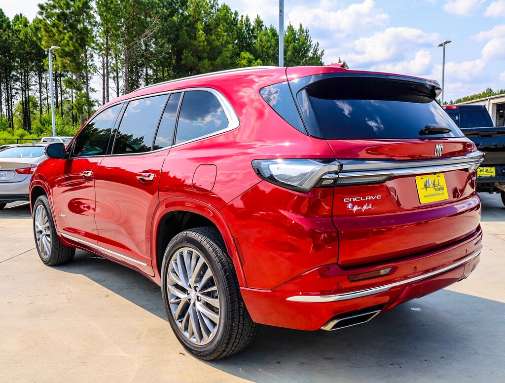 Used 2025 Buick Enclave Avenir SUV