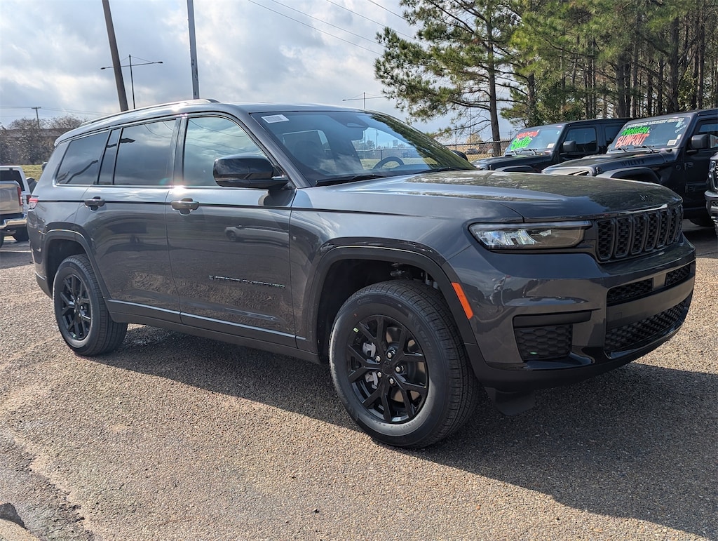 New 2025 Jeep Grand Cherokee L Altitude X Sport Utility