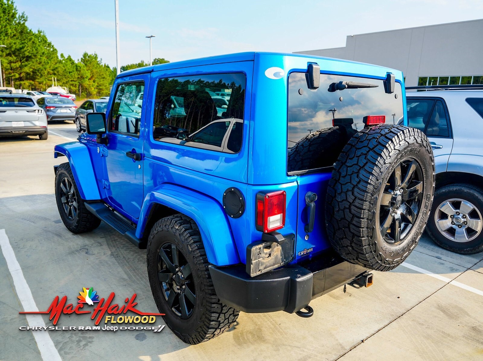 2014 Jeep Wrangler Sahara Altitude photo 3