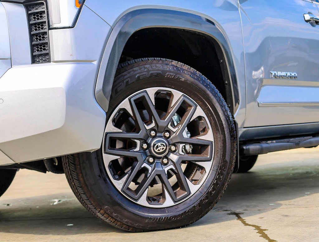 Used 2025 Toyota Tundra Limited CrewMax