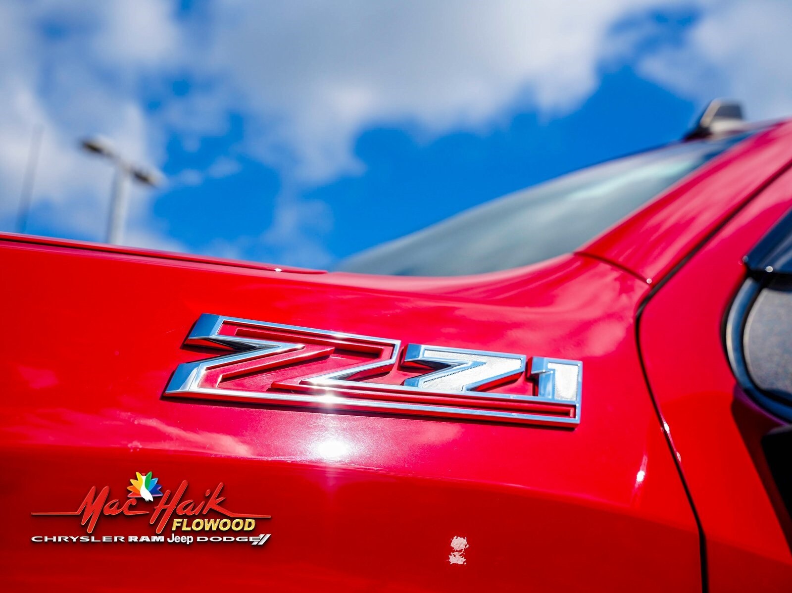 2021 Chevrolet Silverado 1500 LT photo 3