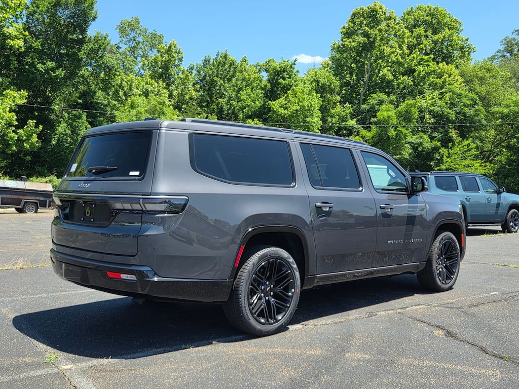 New 2026 Jeep Grand Wagoneer L Limited Reserve Sport Utility