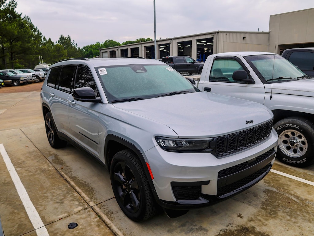 Used 2024 Jeep Grand Cherokee L Altitude X SUV