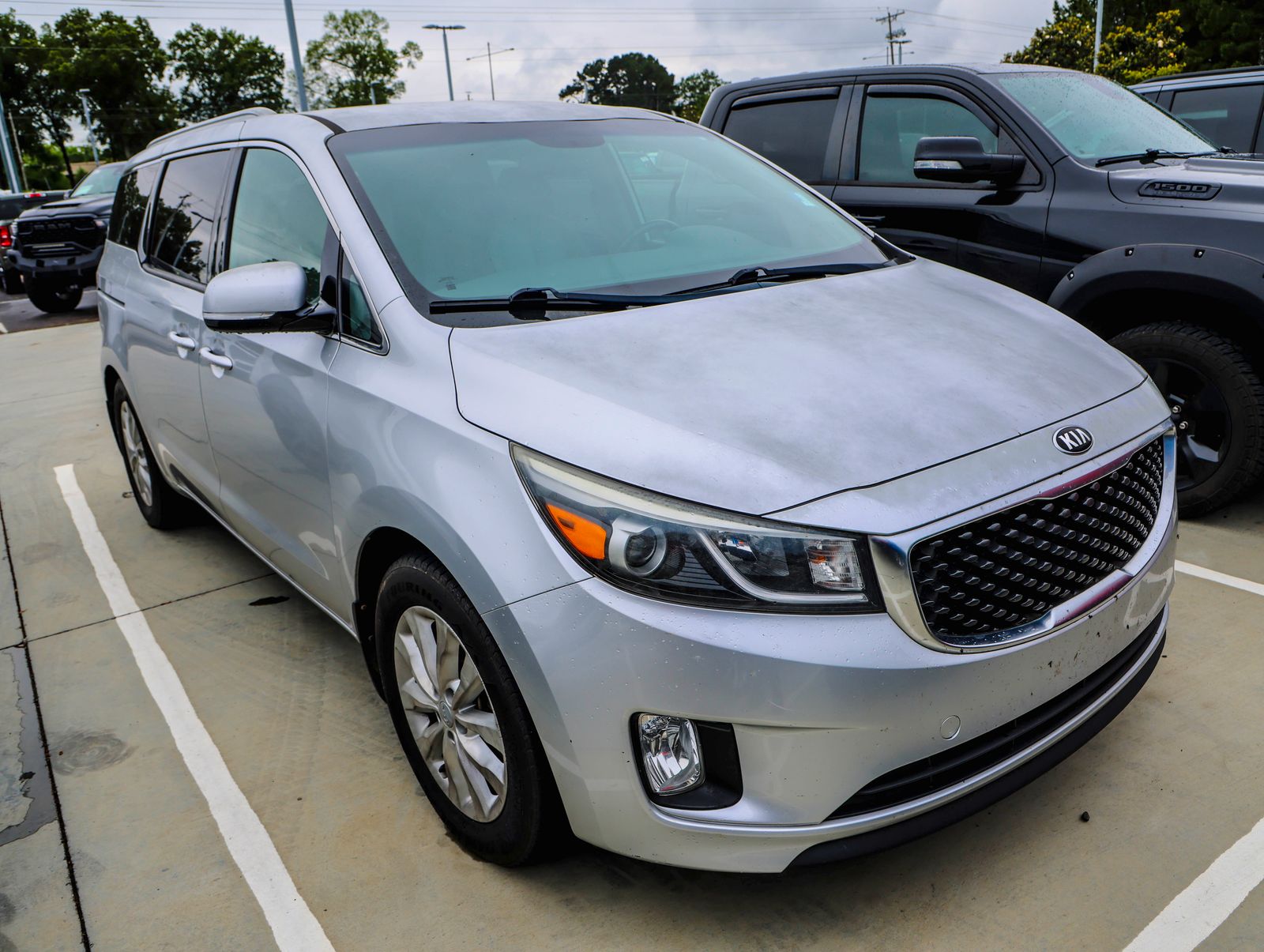 2016 Kia Sedona EX's photo