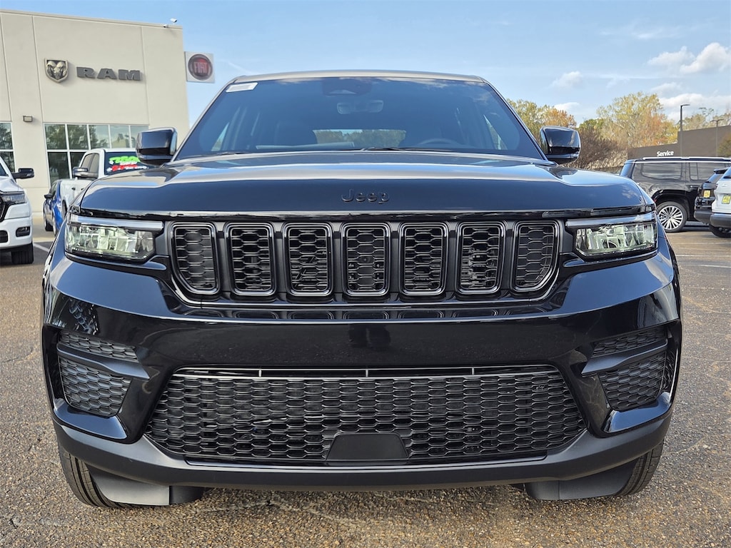 New 2025 Jeep Grand Cherokee Altitude X Sport Utility