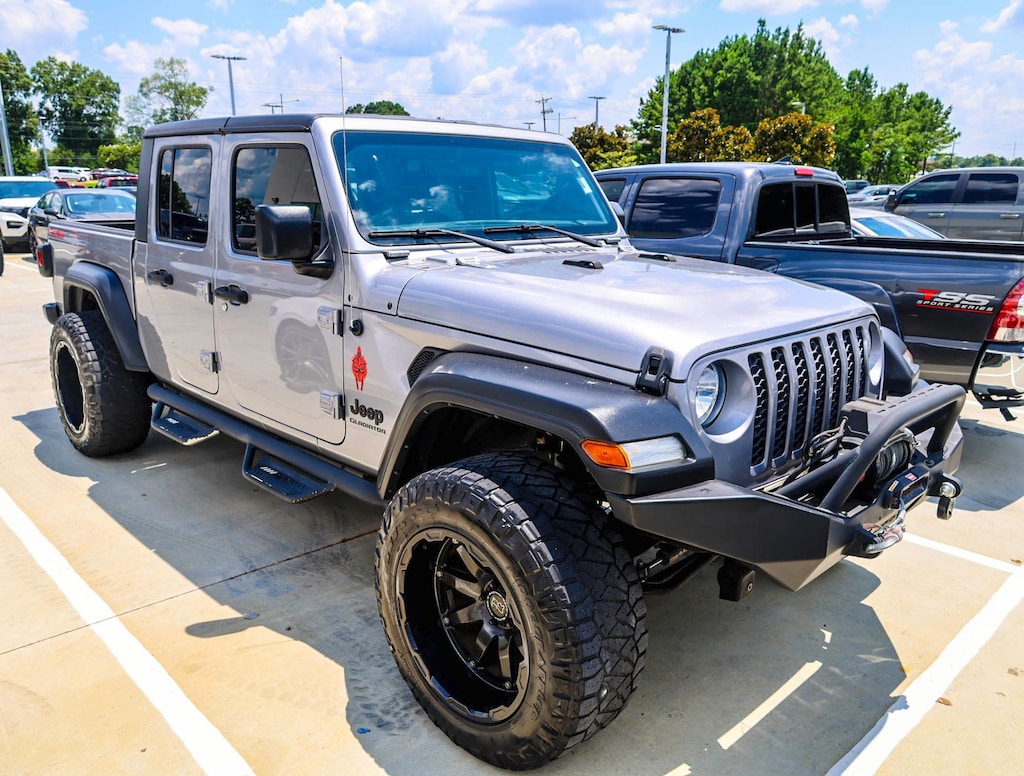 Used 2020 Jeep Gladiator Sport Truck