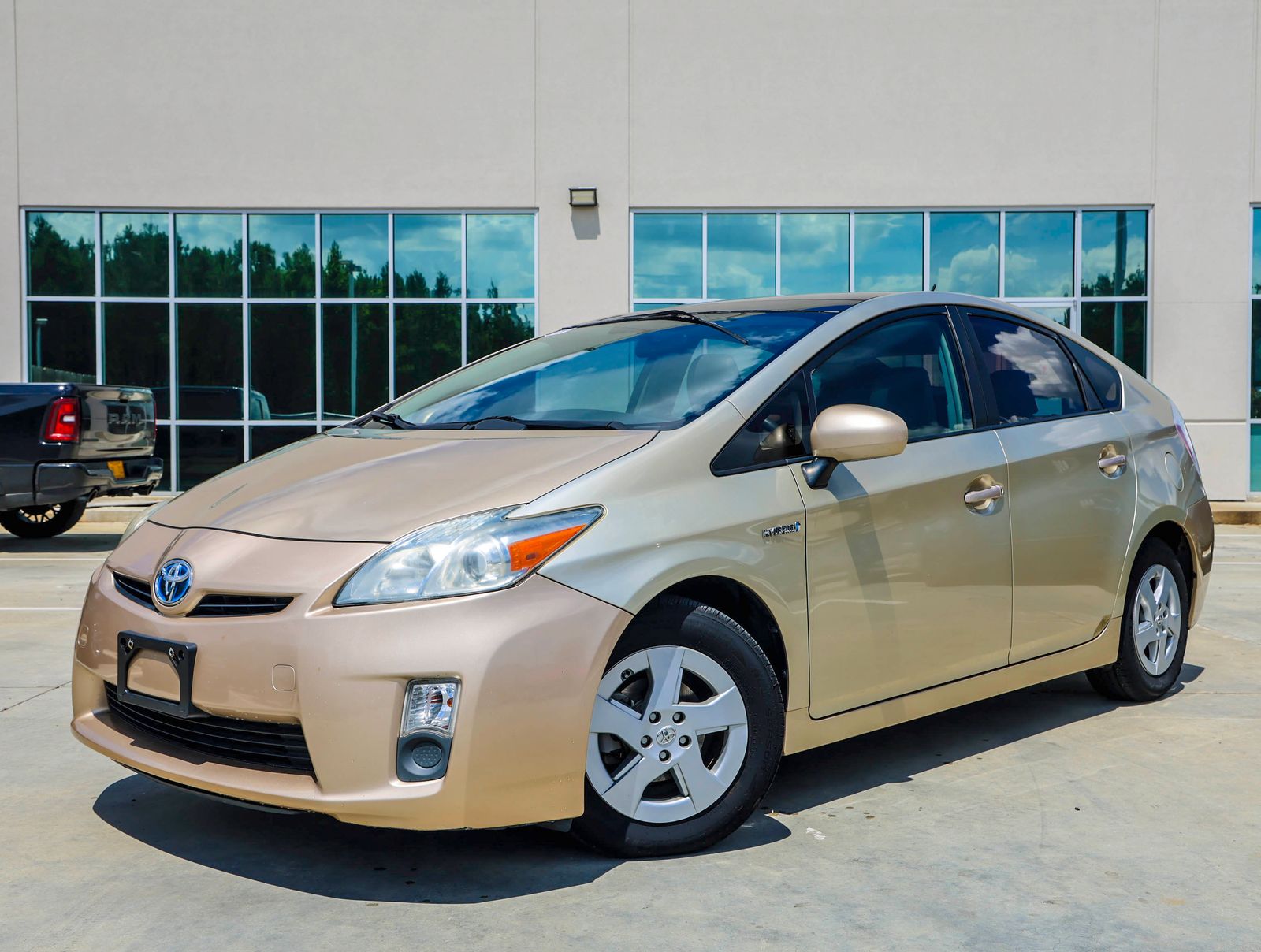 2010 Toyota Prius I (Fleet)'s photo