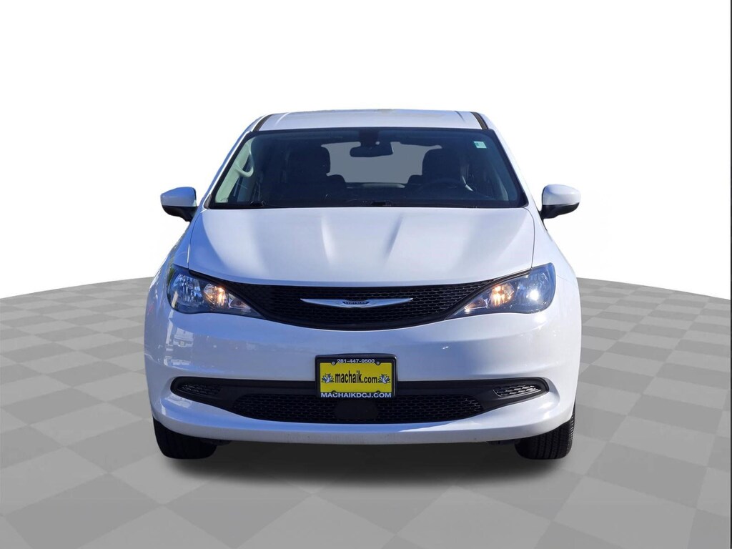 Used 2022 Chrysler Voyager LX Minivan/Van