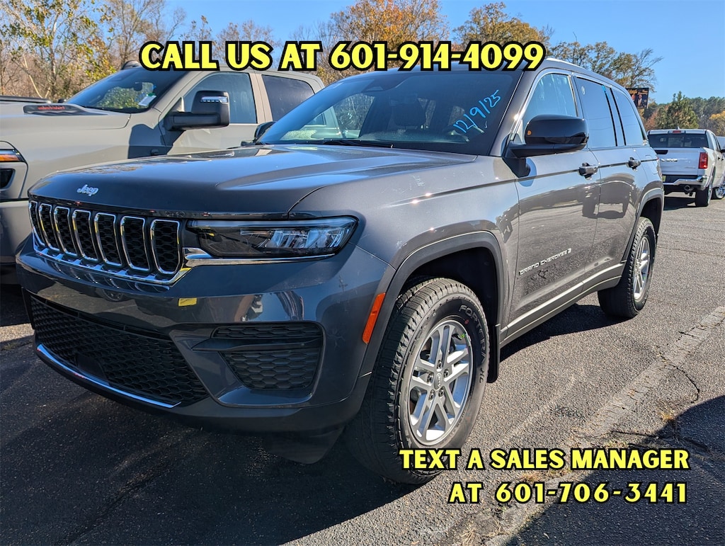 New 2025 Jeep Grand Cherokee Laredo Sport Utility