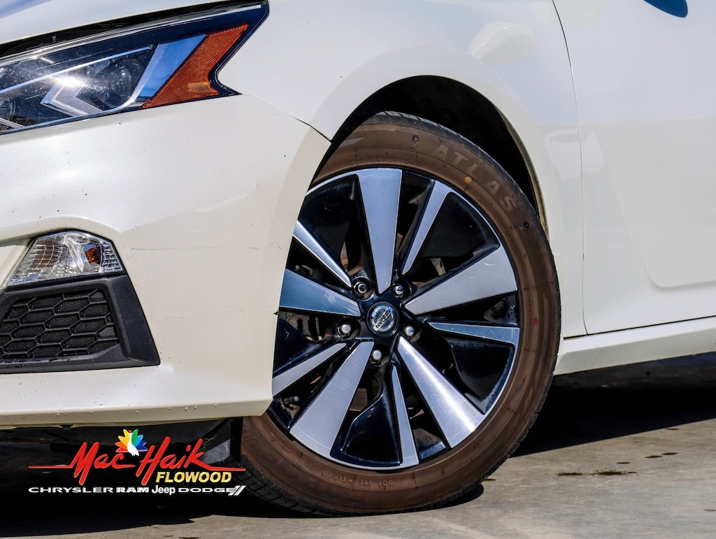 Used 2021 Nissan Altima 2.5 SV Sedan