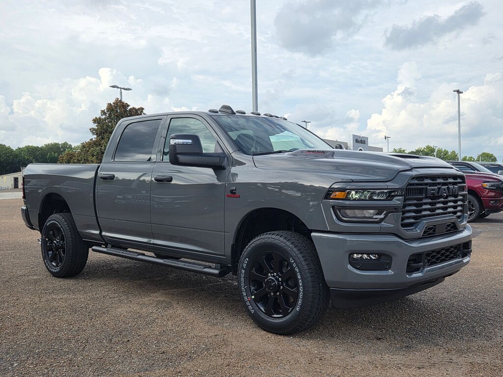 New 2026 Ram 2500 BLACK EXPRESS CREW CAB 4X4 6'4 BOX Truck