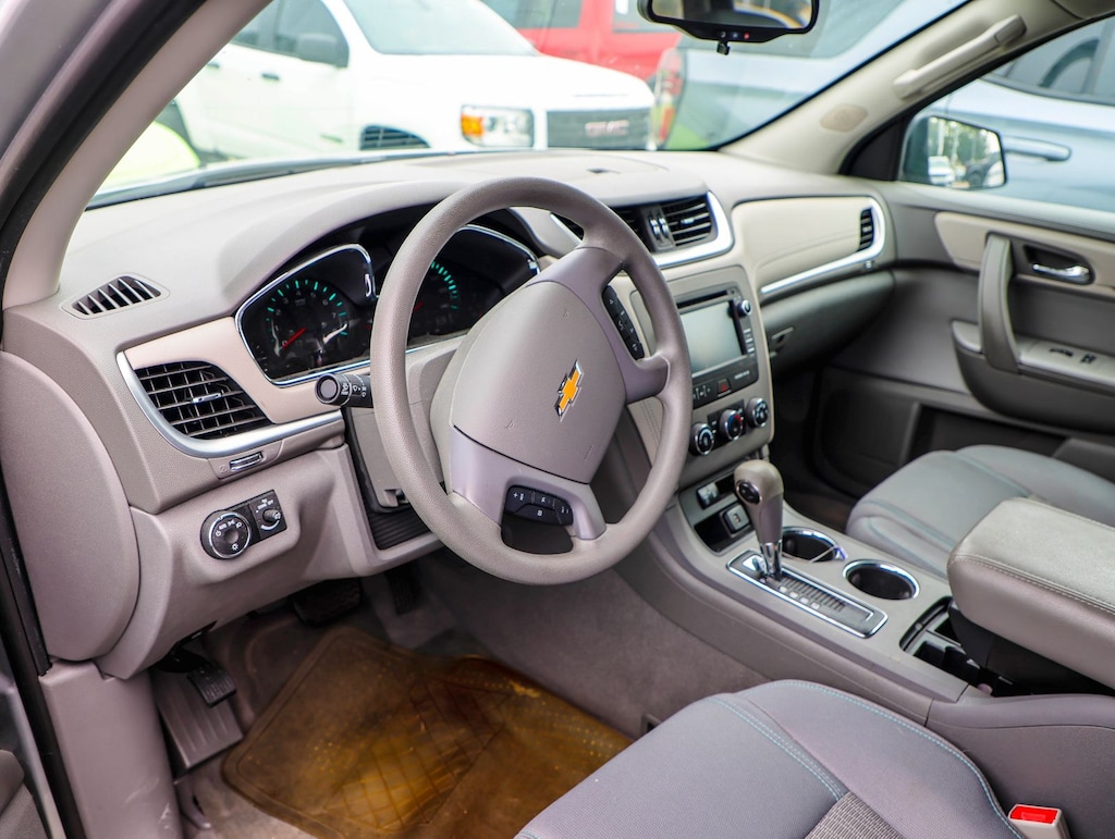 Used 2017 Chevrolet Traverse LS SUV