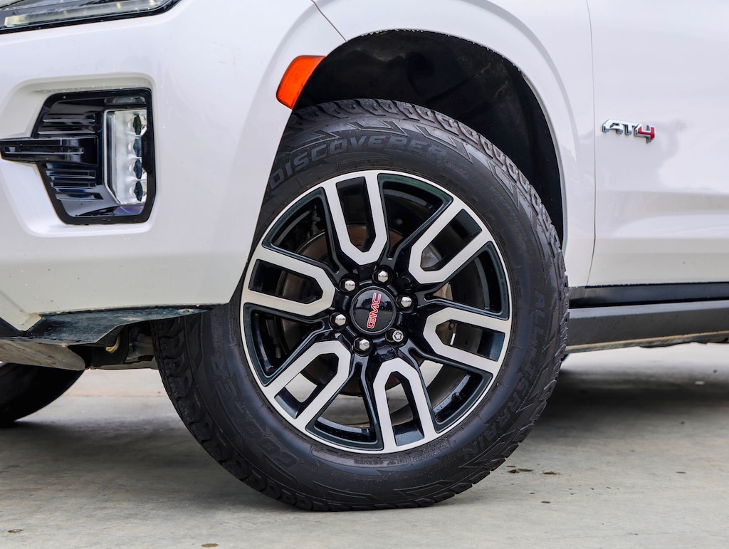 Used 2022 GMC Yukon AT4 SUV