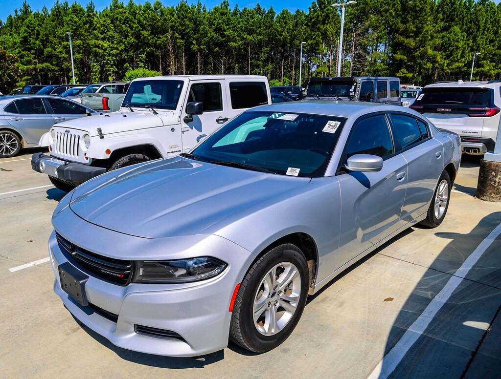 Used 2022 Dodge Charger SXT Sedan