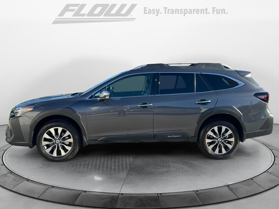 2025 Subaru Outback Touring XT photo 3