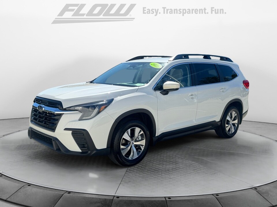 2025 Subaru Ascent Premium photo 3