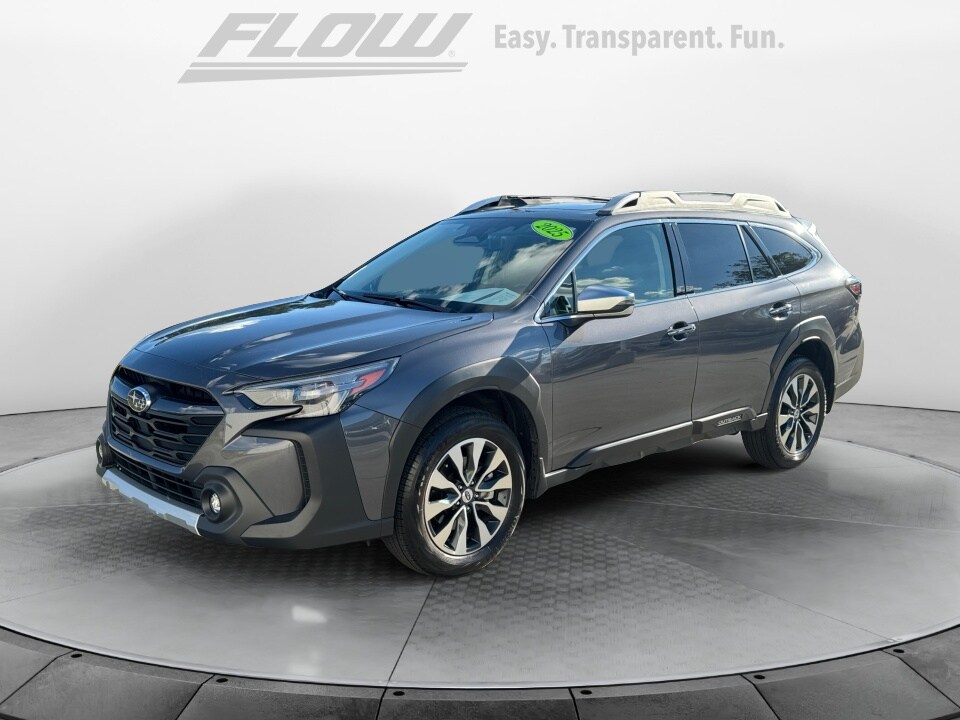 2025 Subaru Outback Touring XT photo 2